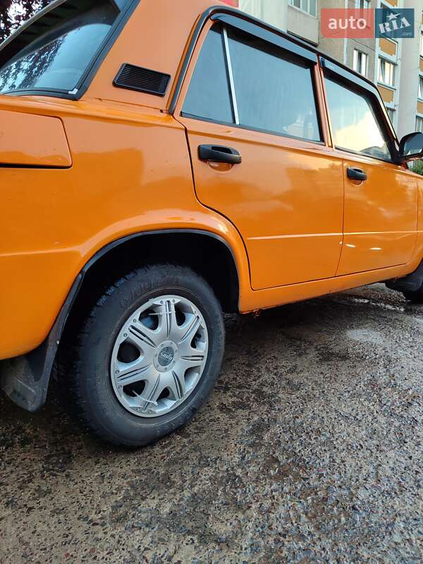 Седан ВАЗ / Lada 2106 1984 в Чернигове