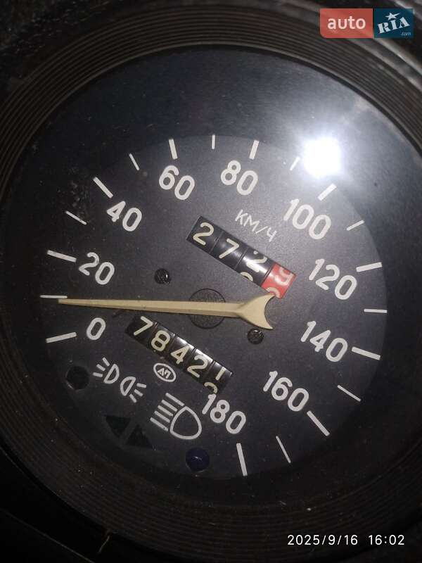 Седан ВАЗ / Lada 2106 1983 в Якушинці