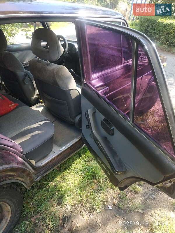 Седан ВАЗ / Lada 2106 1983 в Якушинці
