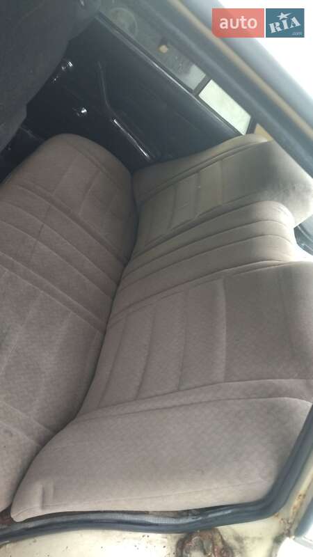 Седан ВАЗ / Lada 2106 1985 в Львове фото 7 Седан ВАЗ / Lada 2106 1985 в Львове