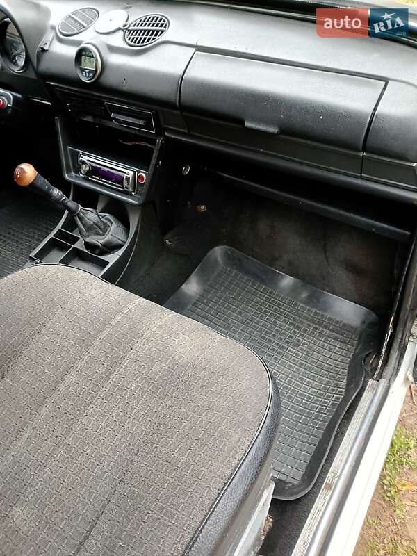 Седан ВАЗ / Lada 2106 2001 в Днепре