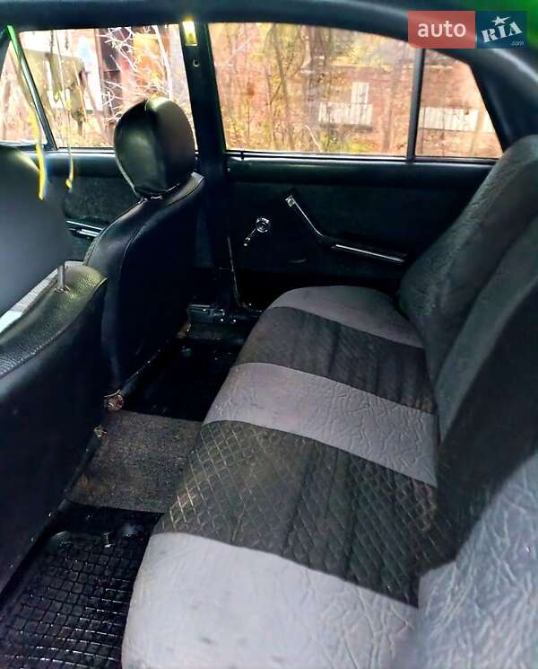 Седан ВАЗ / Lada 2106 1988 в Сумах фото 11 Седан ВАЗ / Lada 2106 1988 в Сумах