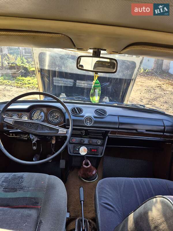 Седан ВАЗ / Lada 2106 1984 в Кривом Роге