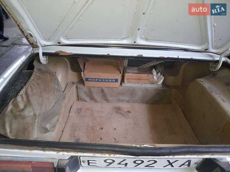 Седан ВАЗ / Lada 2106 1985 в Балаклее фото 6 Седан ВАЗ / Lada 2106 1985 в Балаклее