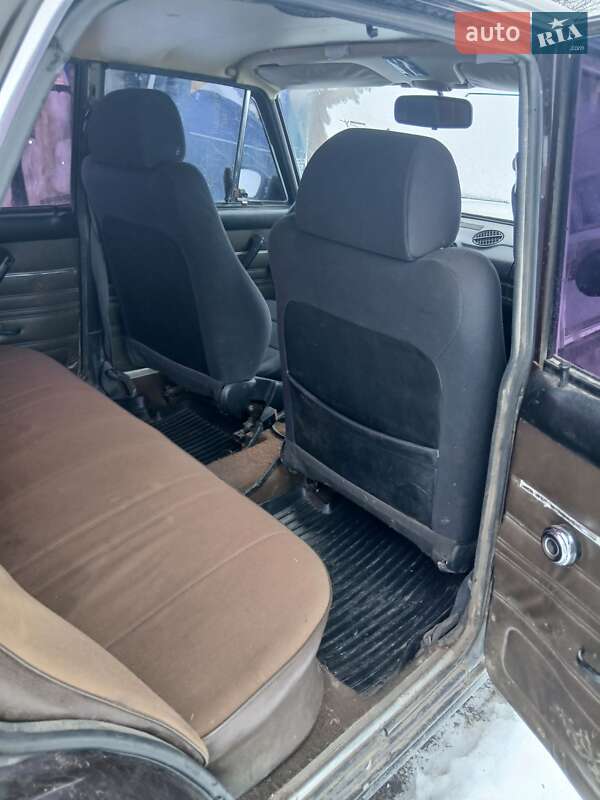 Седан ВАЗ / Lada 2106 1985 в Львове фото 12 Седан ВАЗ / Lada 2106 1985 в Львове