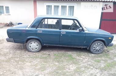 Седан ВАЗ / Lada 2107 2003 в Залещиках