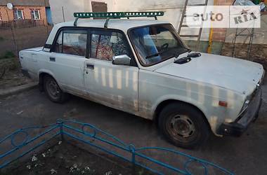 Седан ВАЗ / Lada 2107 1992 в Києві