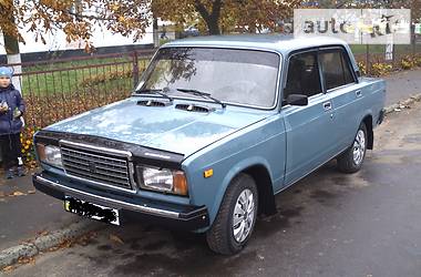 Седан ВАЗ / Lada 2107 2004 в Луцке