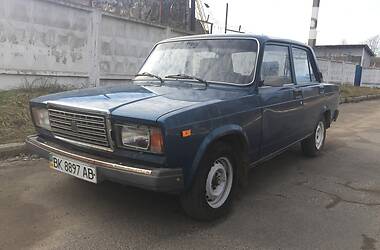 Седан ВАЗ / Lada 2107 2002 в Луцке