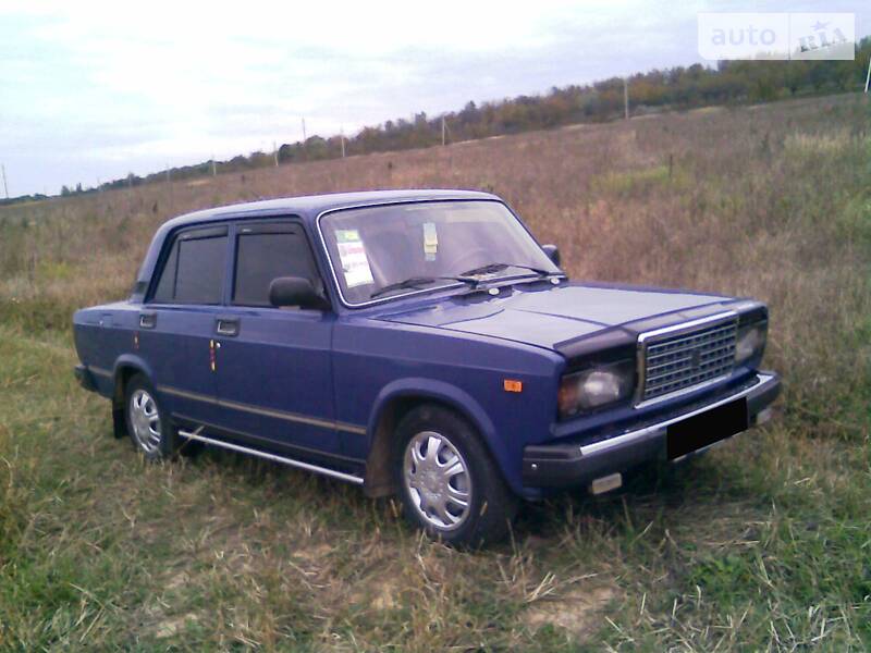 Седан ВАЗ 2107 2005 в 