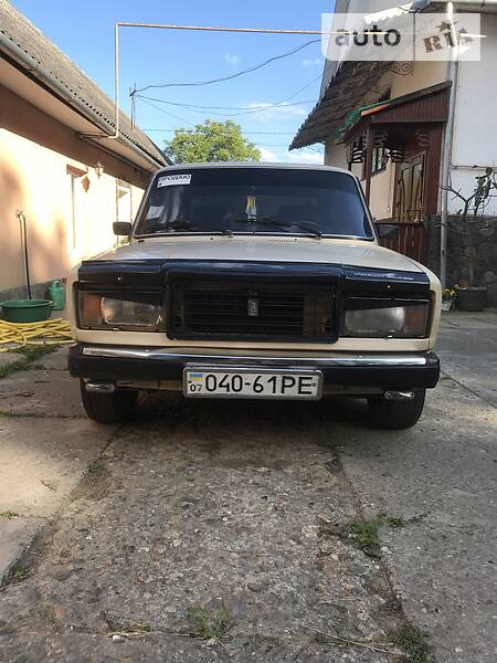 Седан ВАЗ / Lada 2107 1995 в Тячеве