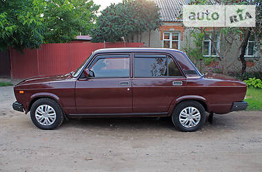 Седан ВАЗ / Lada 2107 2005 в Сумах