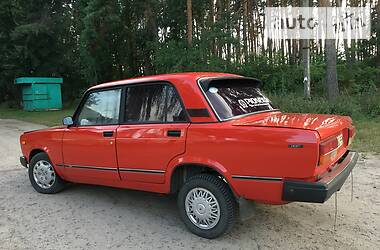 Седан ВАЗ / Lada 2107 1988 в Прилуках