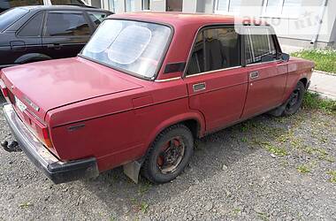 Седан ВАЗ / Lada 2107 1991 в Луцке