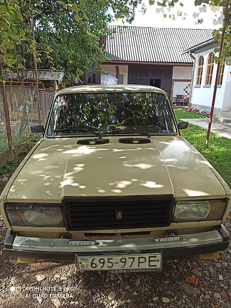 Седан ВАЗ / Lada 2107 1991 в Ужгороде