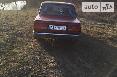 Седан ВАЗ / Lada 2107 1996 в Казатине
