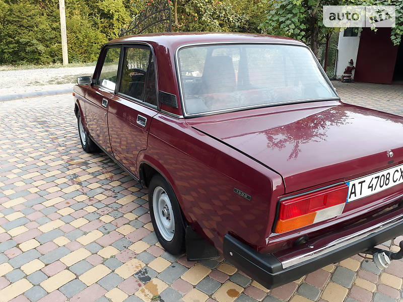 Седан ВАЗ / Lada 2107 2003 в Богородчанах