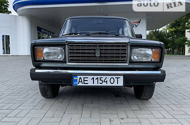 Седан ВАЗ / Lada 2107 2010 в Днепре