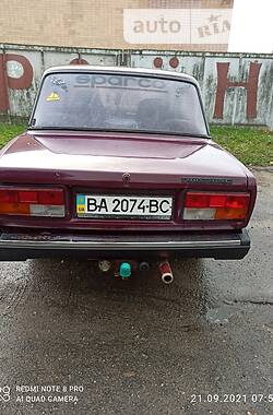 Седан ВАЗ / Lada 2107 2004 в Черкасах