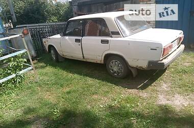 Седан ВАЗ / Lada 2107 1988 в Ромнах