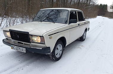 Седан ВАЗ / Lada 2107 1990 в Сокале