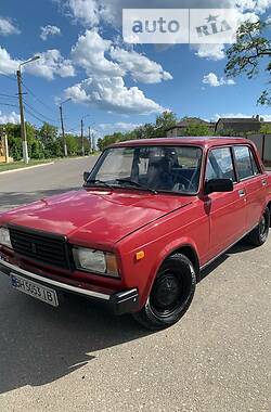 Седан ВАЗ / Lada 2107 1997 в Черноморске