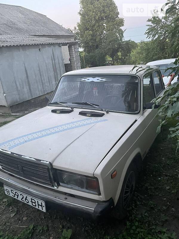 Седан ВАЗ / Lada 2107 1987 в Нововолынске