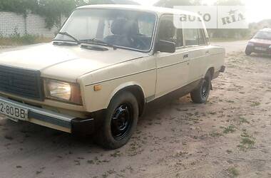 Седан ВАЗ / Lada 2107 1995 в Житомире