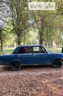 Седан ВАЗ / Lada 2107 2000 в Ямполе