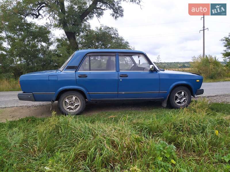 Седан ВАЗ / Lada 2107 2006 в Днепре