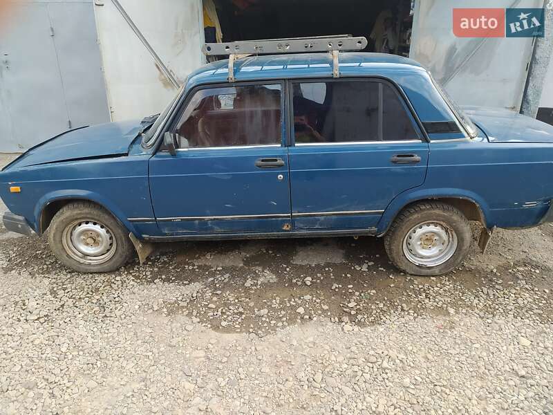Седан ВАЗ / Lada 2107 2003 в Дрогобичі