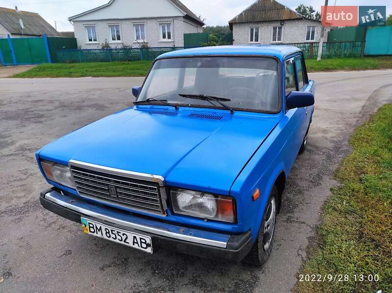Седан ВАЗ / Lada 2107 2001 в Бурыни