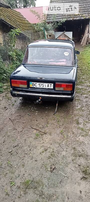 Седан ВАЗ / Lada 2107 1986 в Пустомытах