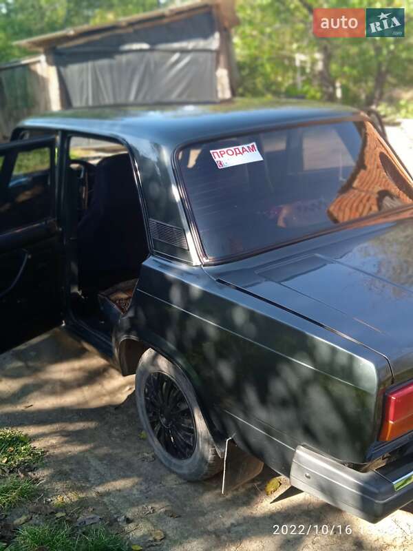 Седан ВАЗ / Lada 2107 2010 в Борщеві