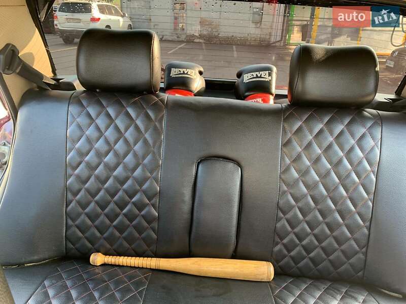 Седан ВАЗ / Lada 2107 2004 в Павлограді