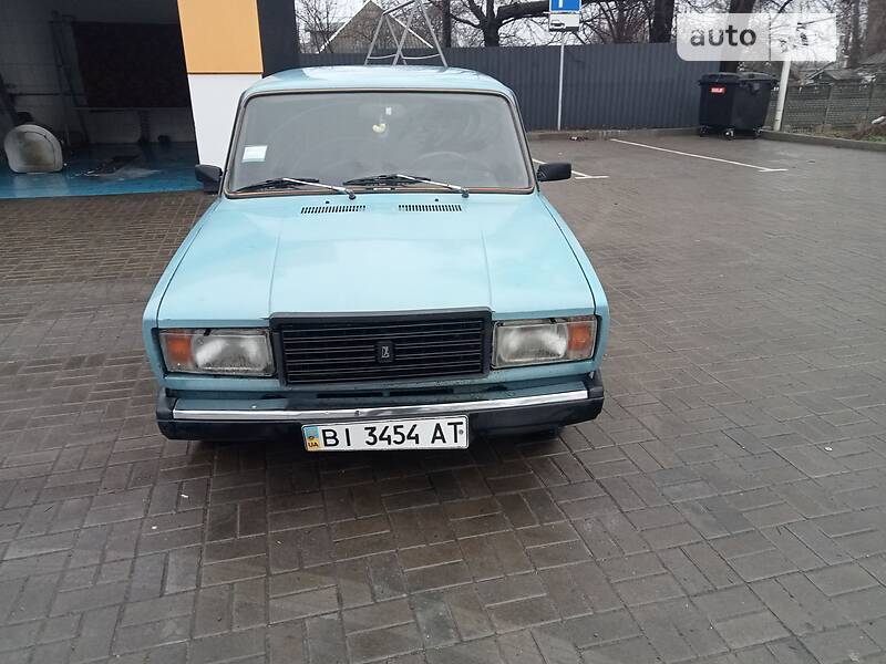 Седан ВАЗ / Lada 2107 1988 в Днепре