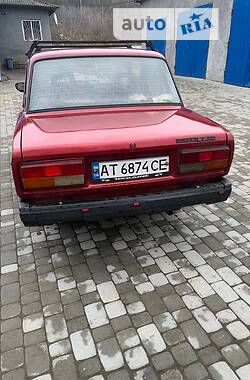 Седан ВАЗ / Lada 2107 1995 в Коломые