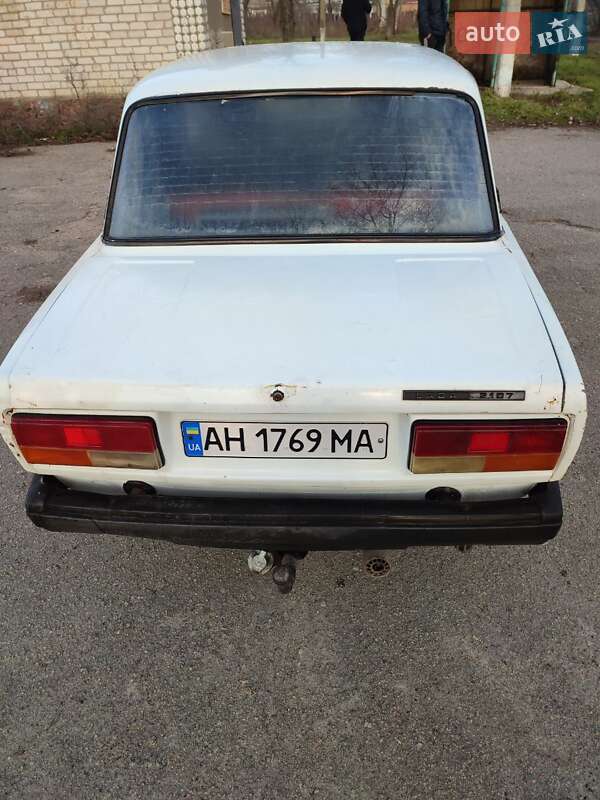 Седан ВАЗ / Lada 2107 1989 в Томаковке