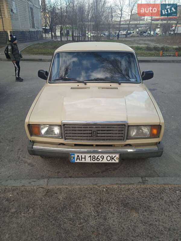 Седан ВАЗ / Lada 2107 1986 в Дніпрі