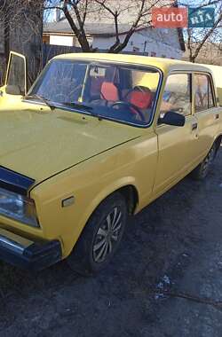 Седан ВАЗ / Lada 2107 1984 в Каменском