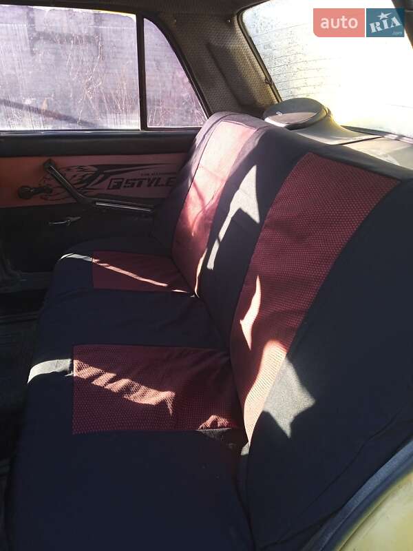 Седан ВАЗ / Lada 2107 1984 в Кам'янському