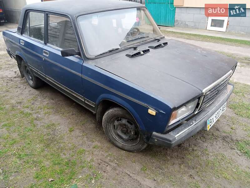 Седан ВАЗ / Lada 2107 2006 в Березному