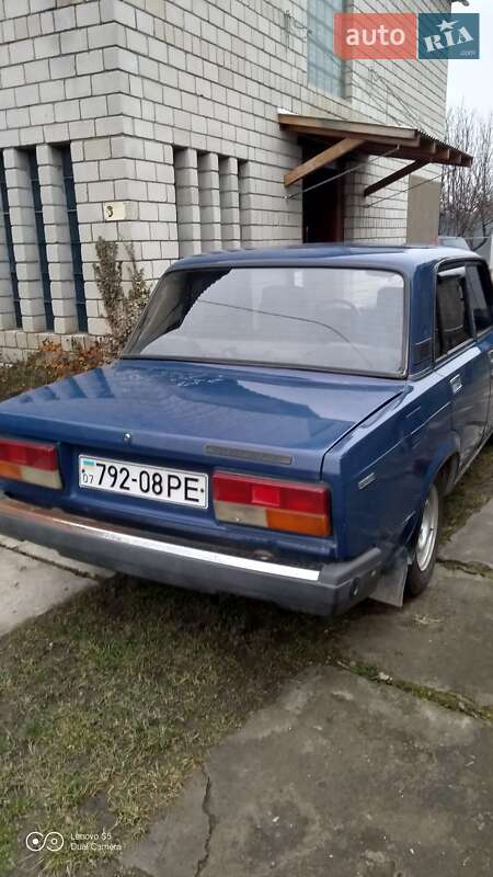 Седан ВАЗ / Lada 2107 2003 в Ужгороде