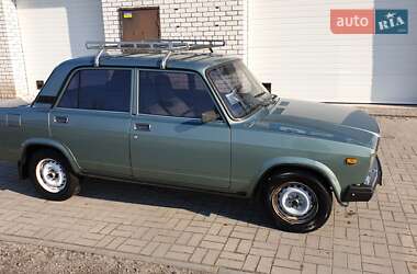 Седан ВАЗ / Lada 2107 2006 в Кременчуці