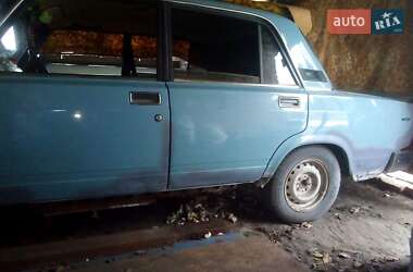 Седан ВАЗ / Lada 2107 1989 в Житомире