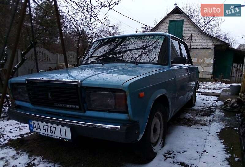 Седан ВАЗ / Lada 2107 1989 в Житомире