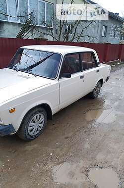 Седан ВАЗ / Lada 2107 1986 в Николаеве