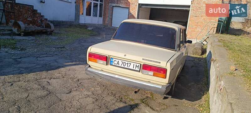 Седан ВАЗ / Lada 2107 1992 в Умані