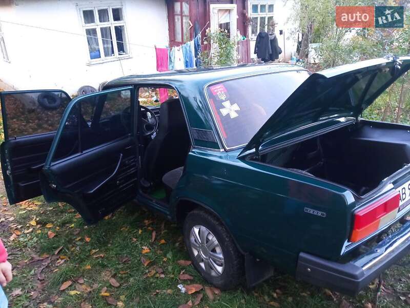 Седан ВАЗ / Lada 2107 2005 в Івано-Франківську