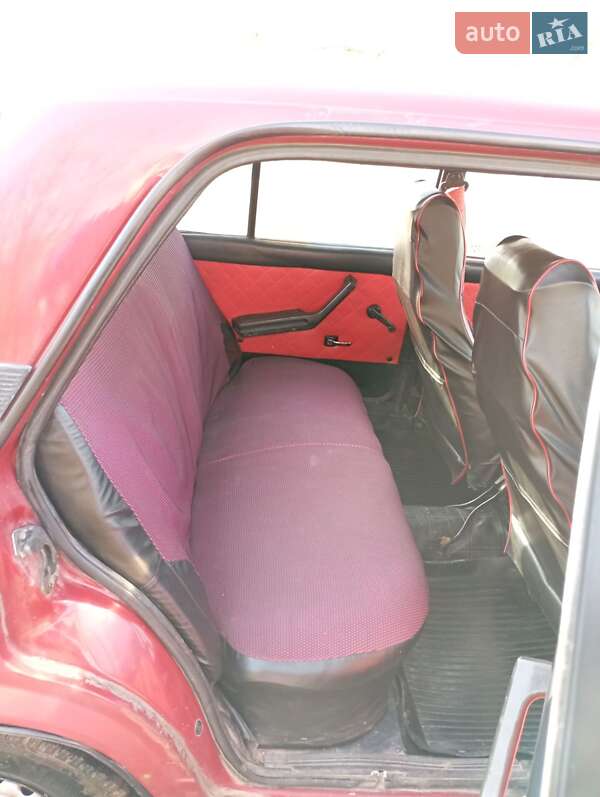 Седан ВАЗ / Lada 2107 1995 в Старому Самборі